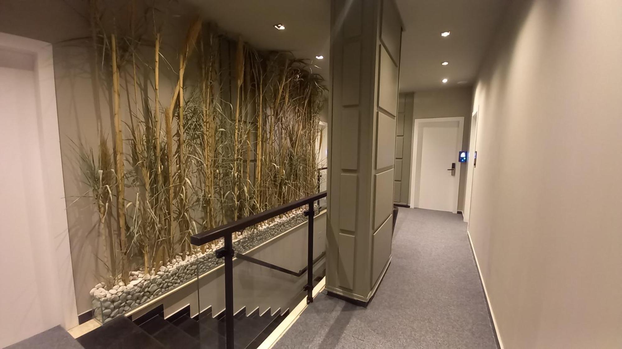 Hotel Aglon Вльора Екстер'єр фото